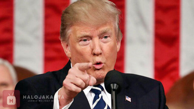 Trump Naikkan Tarif Baja dan Aluminium