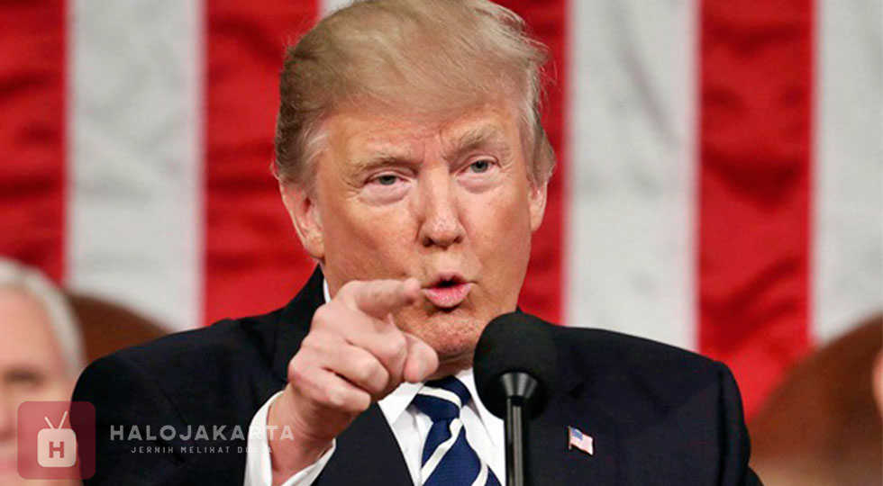 Trump Naikkan Tarif Baja dan Aluminium