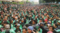Demo Ojol Kepung Istana Jakarta