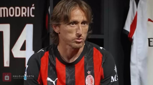 Luka Modric Absen di Tur Pramusim AC Milan