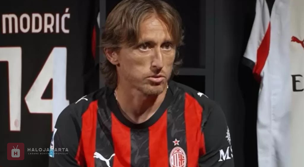 Luka Modric Absen di Tur Pramusim AC Milan