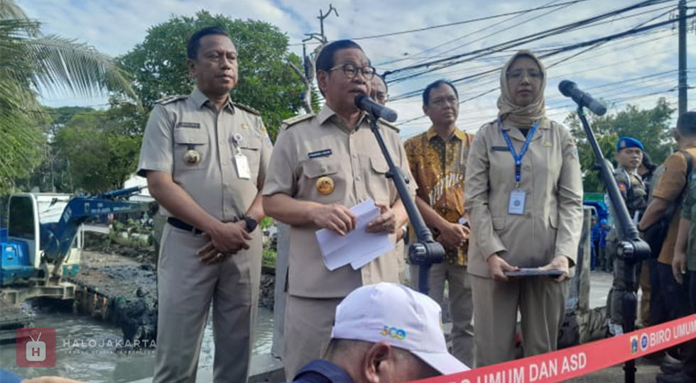 Pramono Berjaga Semalaman Atasi Banjir Jakarta