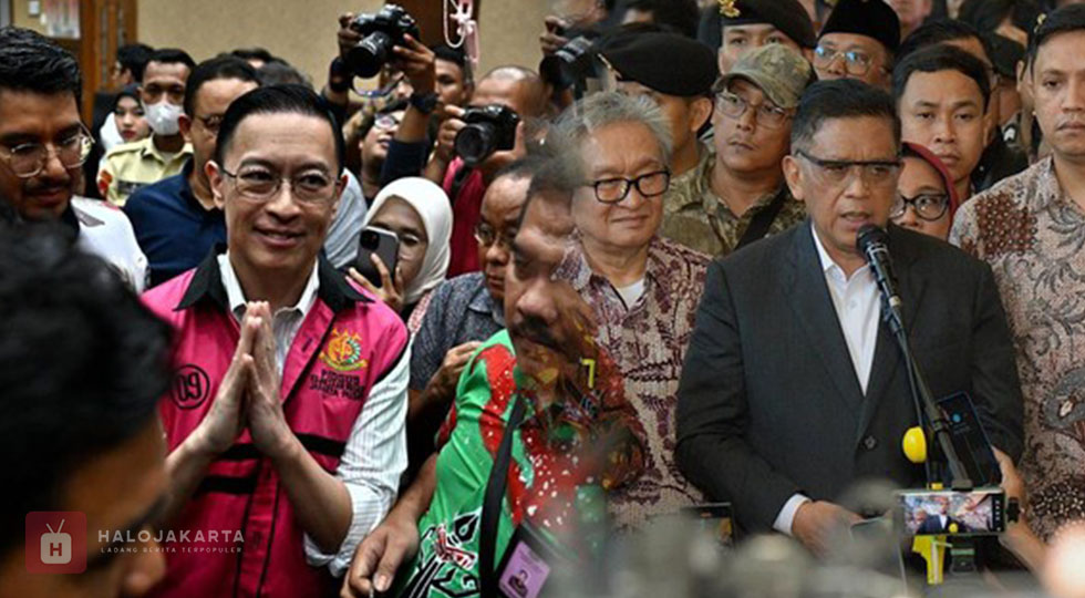 Prabowo Beri Abolisi Amnesti Tom dan Hasto