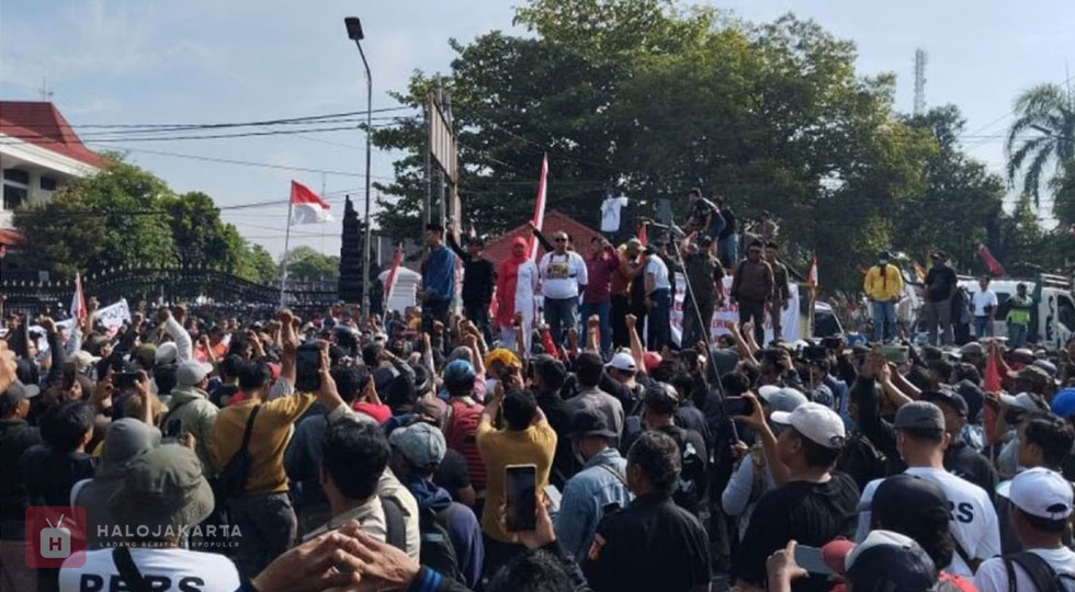 PBB Cirebon Naik 1000%