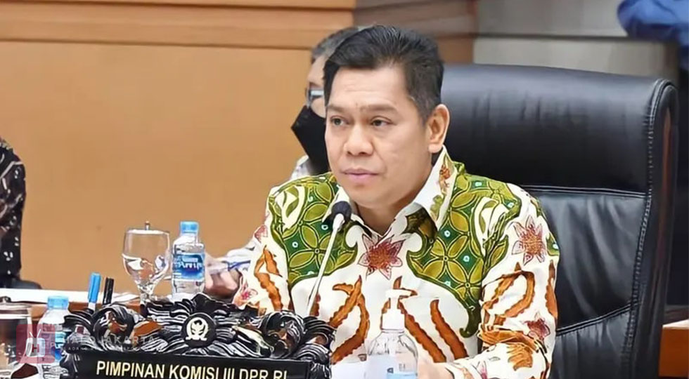 DPR Klarifikasi Gaji