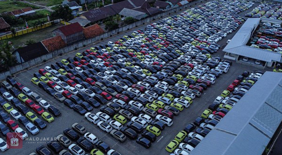 Penjualan Mobil Juli