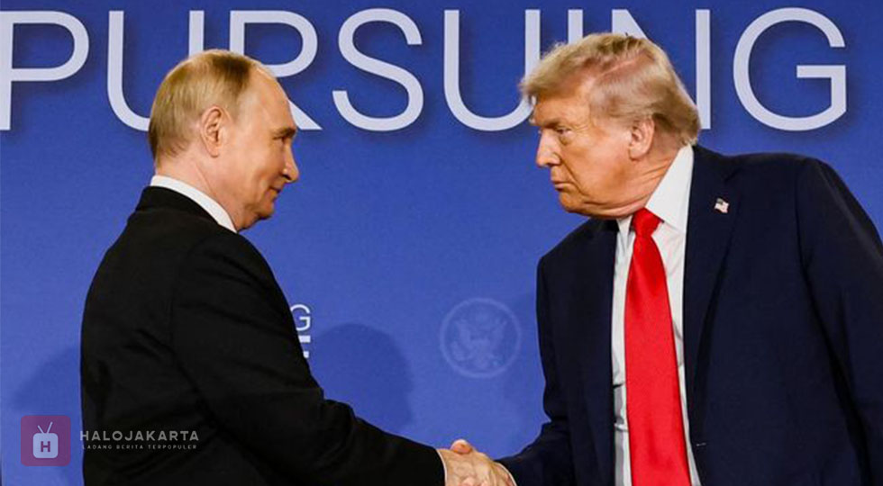 Trump Tunduk ke Putin