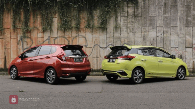 Honda Jazz vs Toyota Yaris Persaingan Hatchback