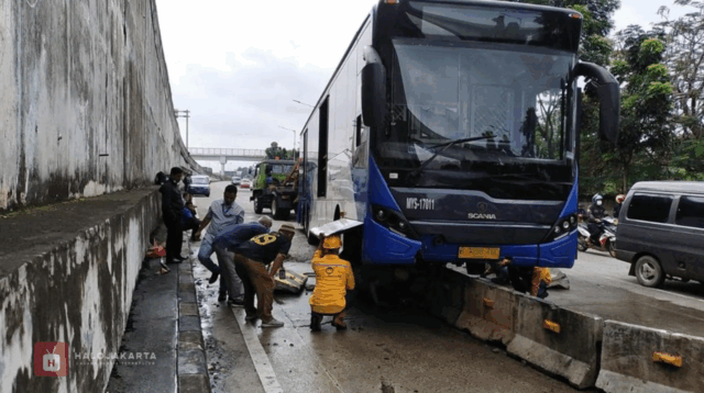 Kecelakaan Transjakarta