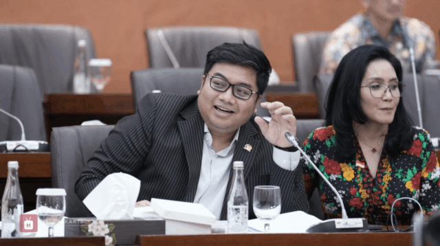 Komisi IX DPR Desak BGN Evaluasi Tata Kelola MBG