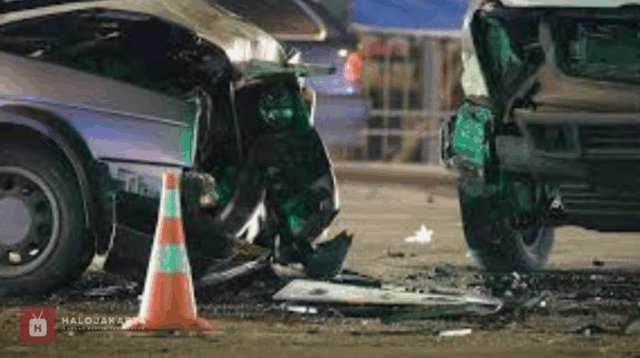 Truk Rem Blong di Lereng Semeru