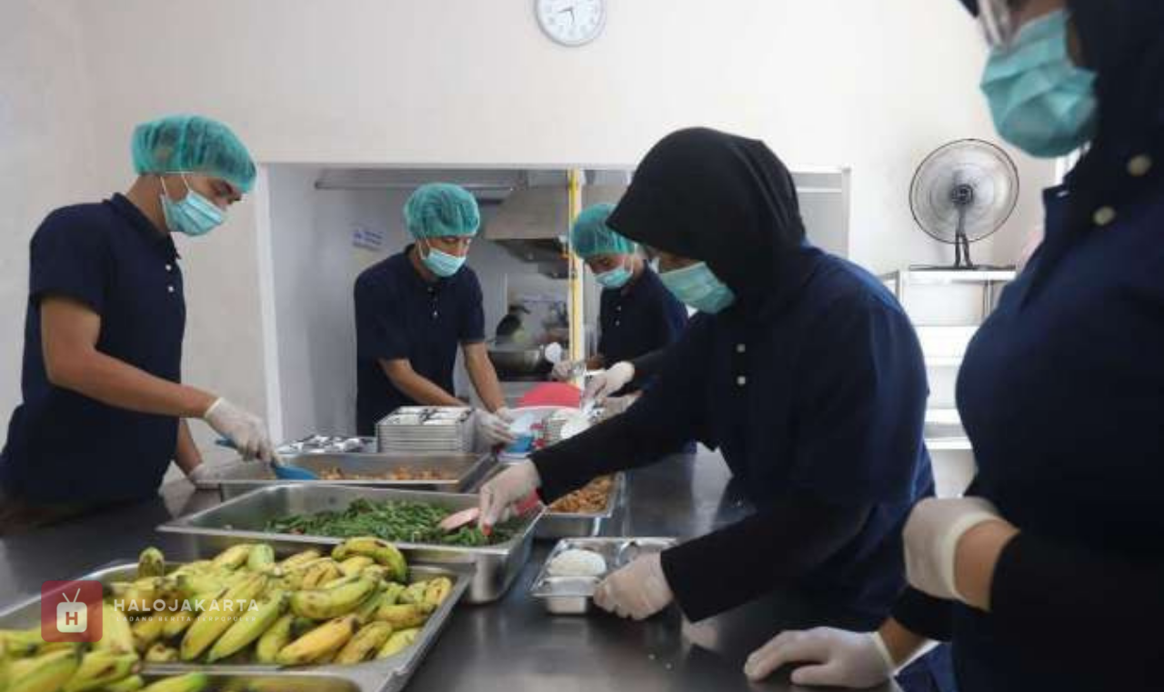 ICW Bongkar 28 Yayasan MBG Terafiliasi Parpol ICW Bongkar 28 Yayasan MBG Terafiliasi Parpol