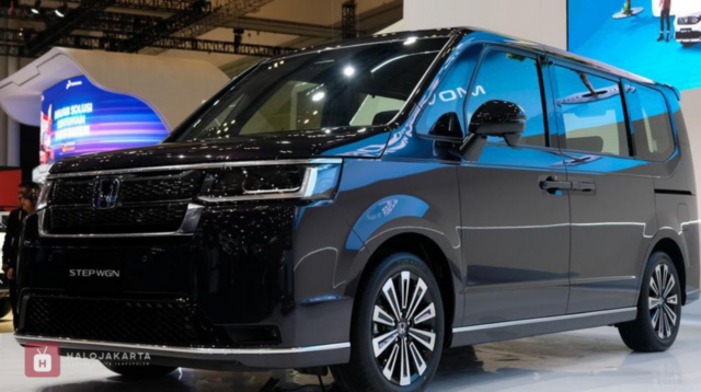 Honda Step WGN Desain Boxy