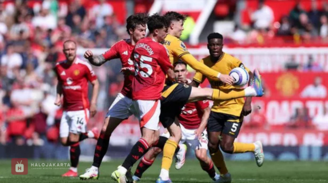 MU Bungkam Wolves 4-1