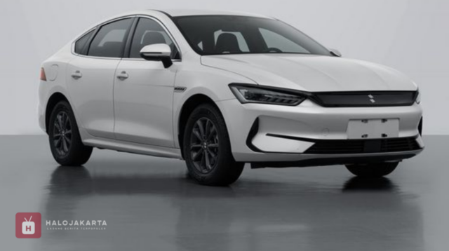 BYD Bikin Merek Mobil Baru Khusus Buat Taksi Online