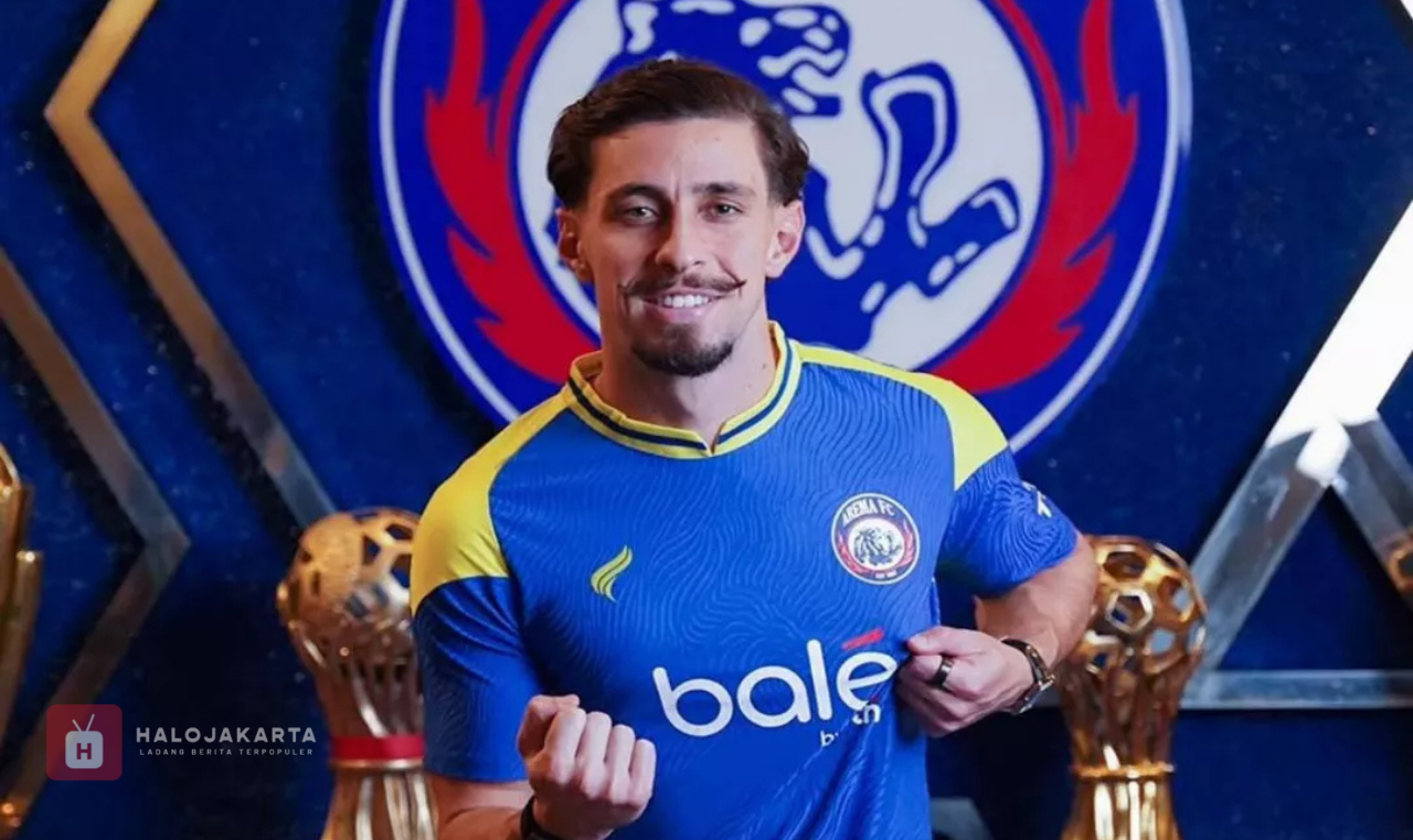 Arema FC Resmi Ambil Alih Gustavo Franca