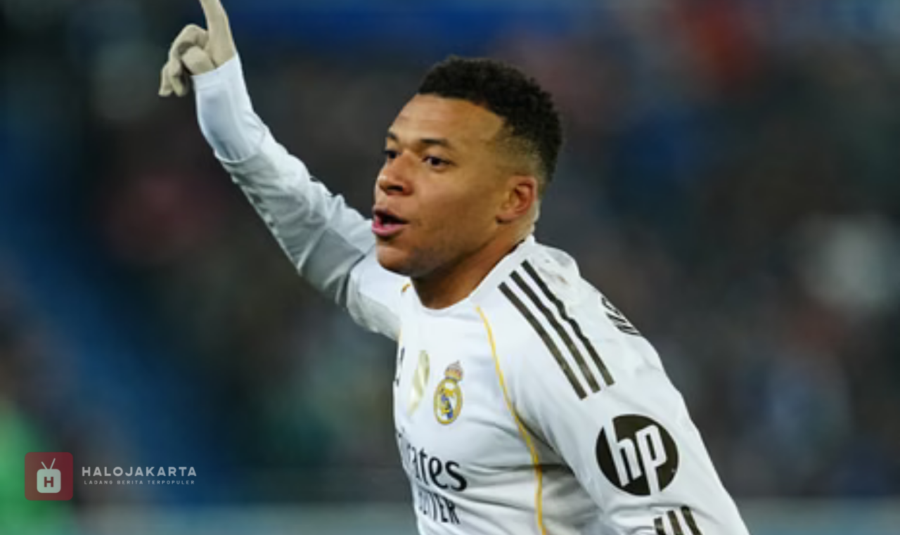 Mbappé Cedera Lutut