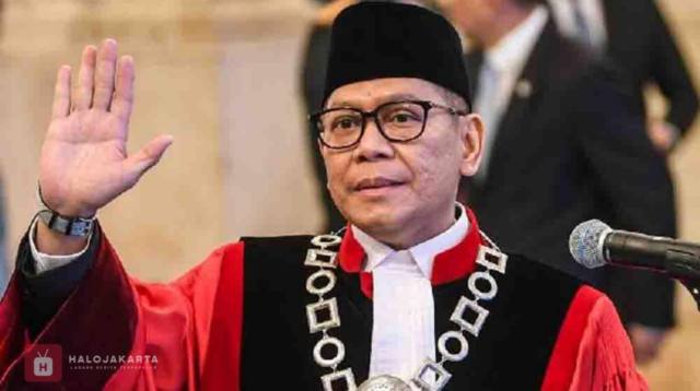 Adies Kadir Resmi Jadi Hakim MK!