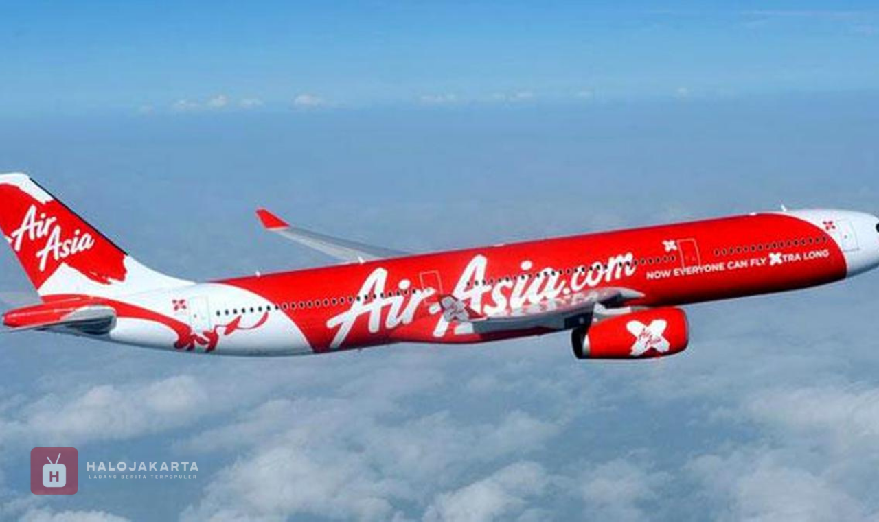 Pesawat AirAsia Mendarat Darurat