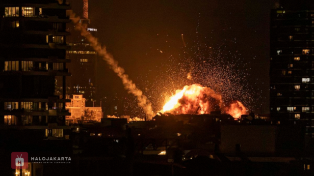 Ledakan Mengguncang Yerusalem – Iran Balas Serang Pangkalan Militer Israel