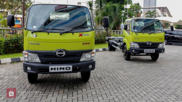 Truk Hino Diborong Massal Agrinas