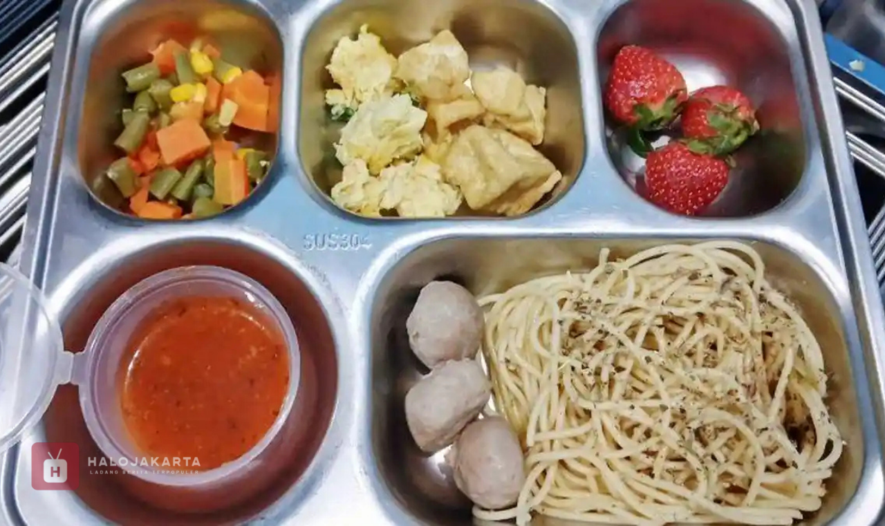 BGN Minta Maaf Buntut 72 Siswa di Jaktim Diduga Keracunan Spageti MBG