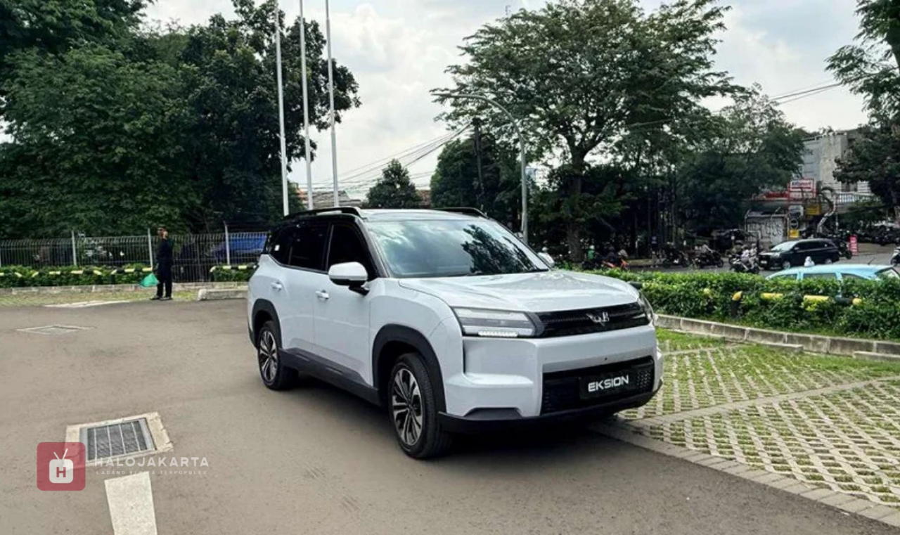 Wuling Eksion SUV 7-Seater